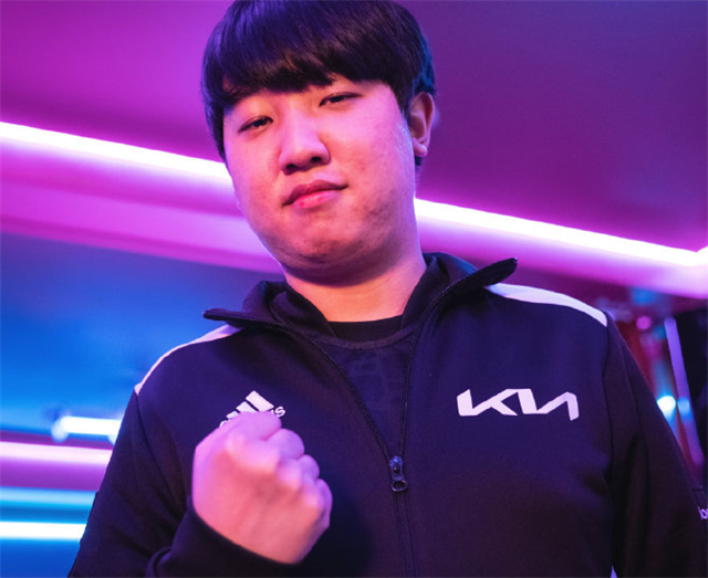 罗马训练开放日，今夜官宣签约引欢呼，国王杯在即，心理建设被强调(罗马帝国拜占庭帝国)-爱游戏官网