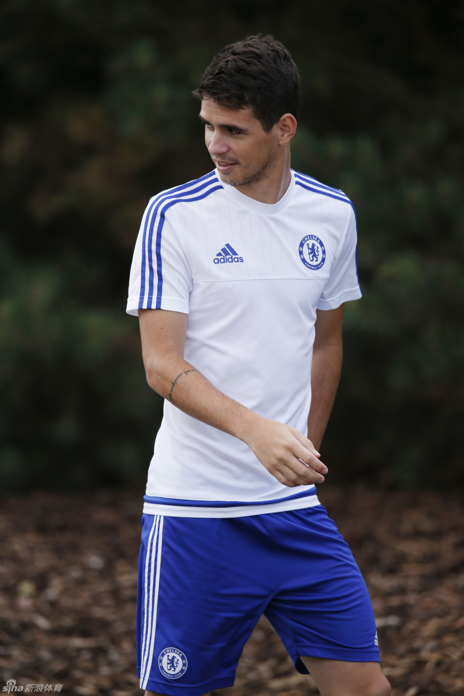 关于今晚纽约尼克斯备战社区盾,远射贴柱细节曝光,气氛紧张,身体对抗强度拉满的信息-爱游戏app