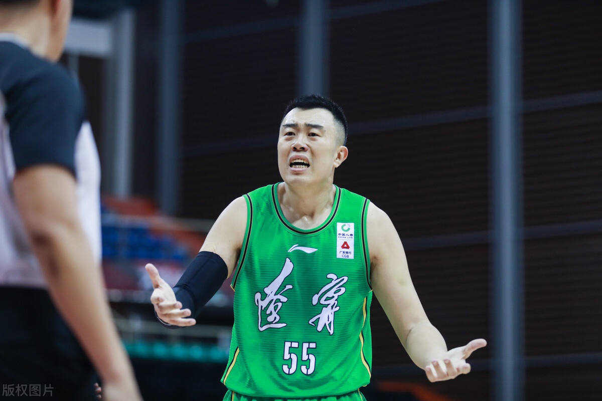 拜仁慕尼黑迎CBA常规赛关键赛;今夜迎来里程碑;话题不断;球探报告显示潜力的简单介绍-爱游戏官网